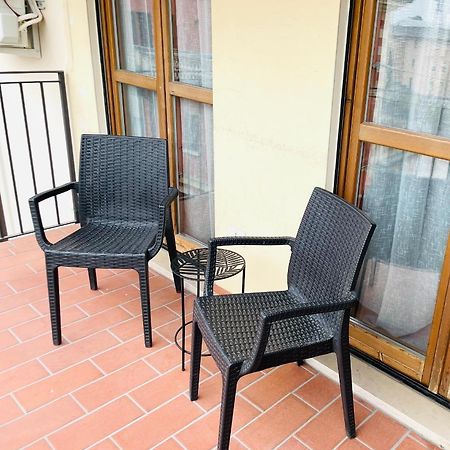 Appartamento Giallo Peschiera del Garda Esterno foto