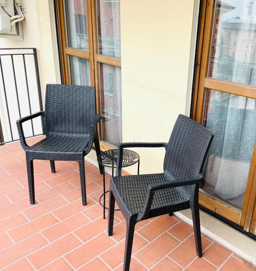 Appartamento Giallo Peschiera del Garda Esterno foto