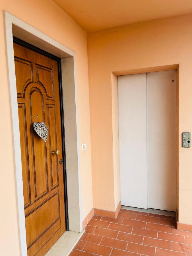 Appartamento Giallo Peschiera del Garda Esterno foto